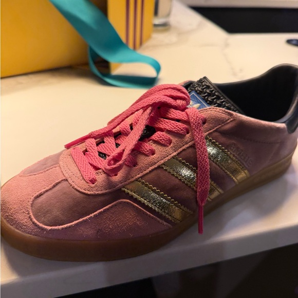 Gucci adidas 6+ which is U.S size 6.5 - Picture 5 of 10